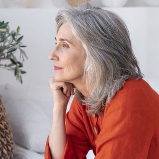 Il tabù dell'incontinenza: come superare il disagio e parlare apertamente degli assorbenti per adulti
