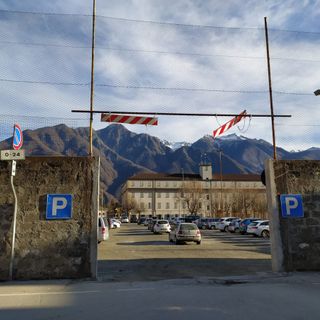 Approvata la convenzione per i lavori al parcheggio del campo da calcio del Rosmini