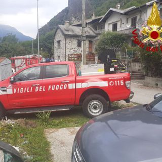 Scoppio per una fuga di gas a Colloro, una persona ferita