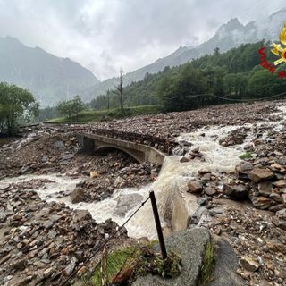Evacuate in elicottero 123 persone bloccate al Veglia VIDEO