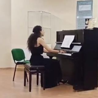 Il pianoforte del professor Dane Tomasini donato al comune di Antrona