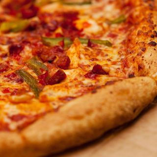 Oggi è il Pizza Day e Torino celebra la giornata con orgoglio: proprio qui è stata inventata quella al padellino