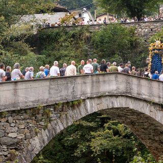 Calasca, tanti fedeli per la processione della Madonna della Gurva