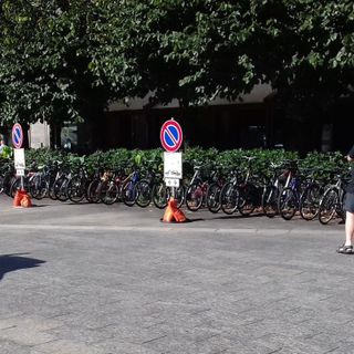Domo, spostato il parcheggio delle biciclette di piazza Matteotti