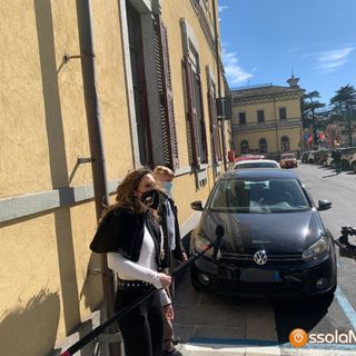 Per poco più di una decina di parcheggi a Domo arriva addirittura Striscia la Notizia