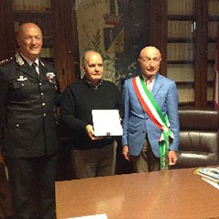 Macugnaga, premiato il Carabiniere che ha prestato 25 anni di servizio