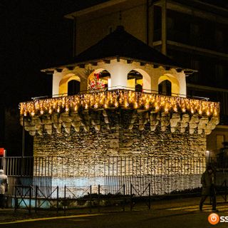 Babbo Natale ha fatto visita alla torretta medievale