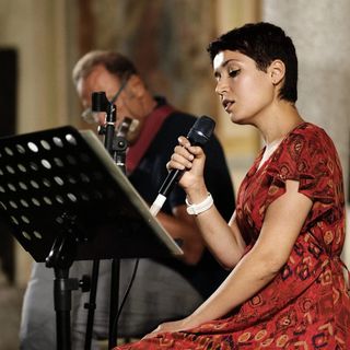 La cantante ossolana Ylenia Piola presenta 'Pesca', primo album di brani inediti