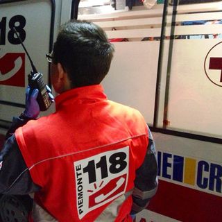 Immagine di repertorio di un infermiere del 118