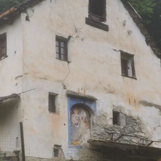 Rozzano di Premia, la casa con l'affresco