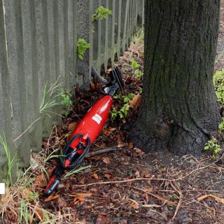 Immondizia abbandonata in diverse via di Villadossola