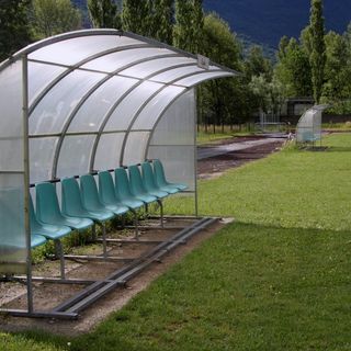 Allenatori dei portieri e preparatori atletici in panchina