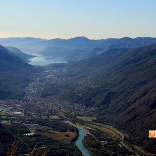 Nella foto: una panoramica del territorio che da Gravellona va verso Omegna e il Lago d'Orta