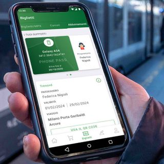 Trenord lancia &quot;Phone Pass&quot;: addio alle tessere, gli abbonamenti diventano digitali