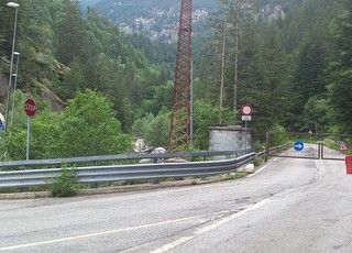 Sta meglio la ciclista investita domenica nella galleria delle 'Casse'