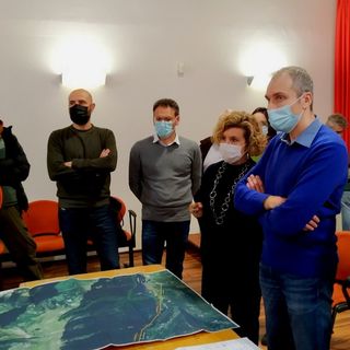 Crodesi critici con il piano di razionalizzazione delle linee elettriche