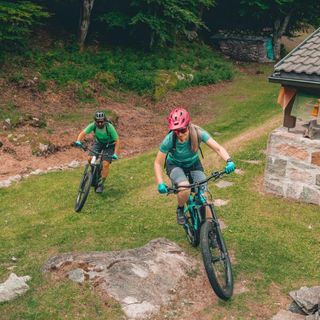 Valle Morobbia Bike lungo il percorso della storica gara ciclistica Giubiasco-Carena