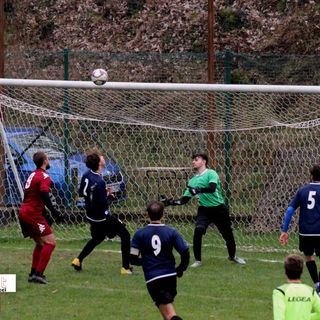L'arbitro non ferma una Varzese bisognosa di punti
