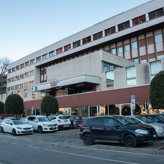 “Pizzi probabilmente non ricorda che il Coq ha una gestione pubblico privata”