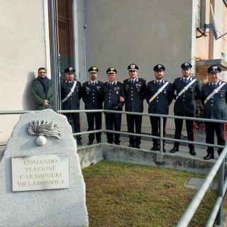 Il generale Di Stasio in visita alla caserma di Villadossola