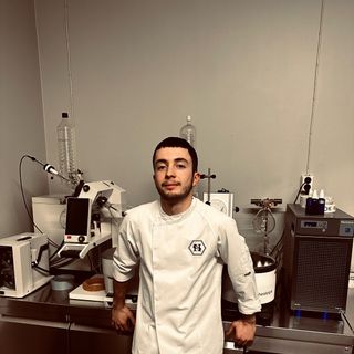 Da Cravegna ad uno dei bar più prestigiosi del mondo, la storia di Lorenzo Forni