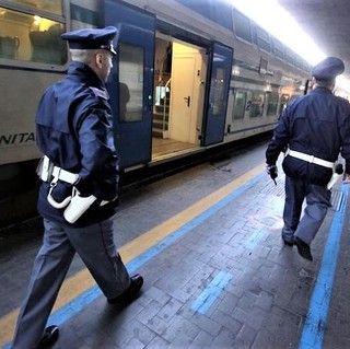 Per le festività controllate quasi 10mila persone nelle stazioni di Piemonte e val d'Aosta