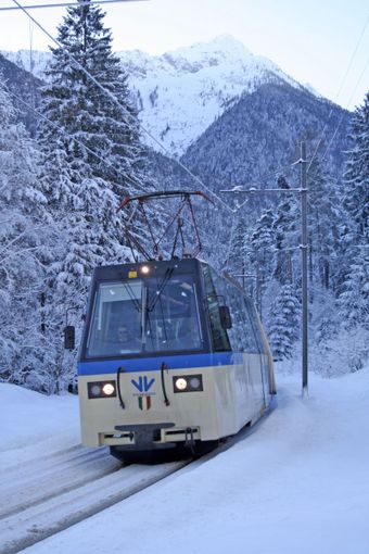 Al Mercatino di Natale di Santa Maria Maggiore con la Vigezzina
