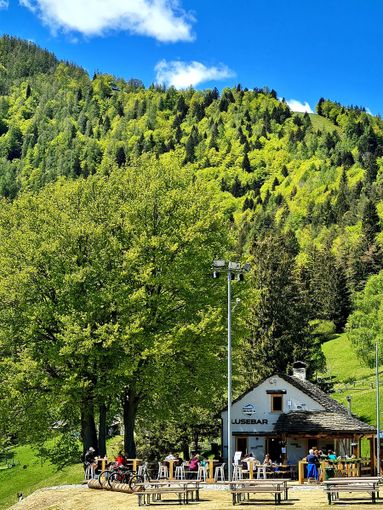 A Domobianca 365 per Pasqua riaprono il Luse Bar, il Parco avventura e il noleggio di E-Bike A Domobianca 365 per Pasqua riaprono il Luse Bar, il Parco avventura e il noleggio di E-Bike