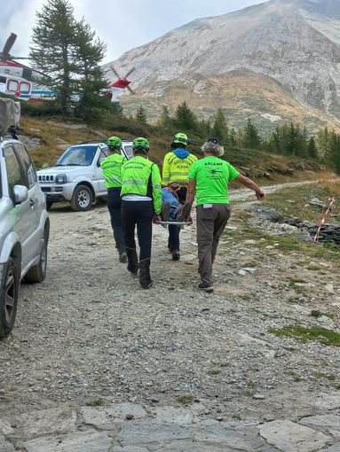 Doppio intervento in Valle Bognanco per il Soccorso Alpino FOTO E VIDEO Doppio intervento in Valle Bognanco per il Soccorso Alpino FOTO E VIDEO