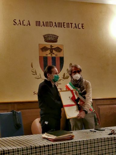 Il dr Barbero va in pensione, il saluto del Comune di Santa Maria