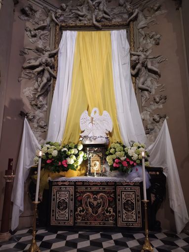 Esposta al Santuario del Calvario la scultura realizzata dai Rosminiani Esposta al Santuario del Calvario la scultura realizzata dai Rosminiani