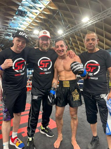 Fabio Zeccola trionfa al torneo Superfighter a Rimini