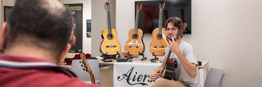 Ossola Guitar Festival, l'esposizione delle chitarre Aiersi e Yulong Guo