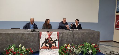 Dolcemente complicate, il musical benefico in scena a La Fabbrica Dolcemente complicate, il musical benefico in scena a La Fabbrica