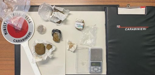 Diciannovenne arrestato per spaccio dai carabinieri Diciannovenne arrestato per spaccio dai carabinieri