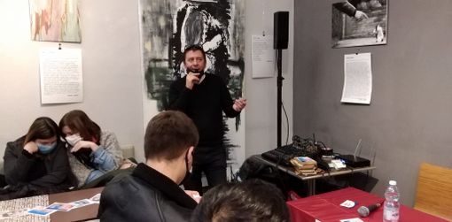 Taglio del nastro per la mostra di Wide Art VCo contro la violenza sulle donne