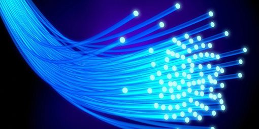 In arrivo 400 milioni di euro per migliorare l’accesso internet alle famiglie italiane In arrivo 400 milioni di euro per migliorare l’accesso internet alle famiglie italiane