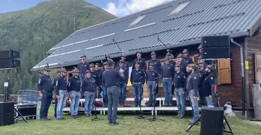 Coro della Brigata Alpina Tridentina in concerto alla Piana