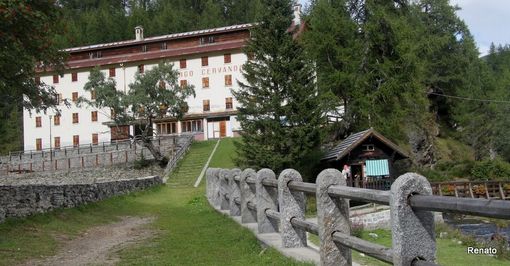 Protocollo di intesa per l'alienazione dell'ex albergo Cervandone Protocollo di intesa per l'alienazione dell'ex albergo Cervandone
