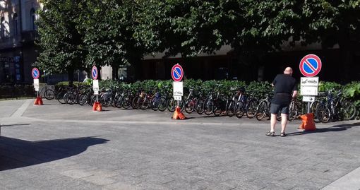 Domo, spostato il parcheggio delle biciclette di piazza Matteotti Domo, spostato il parcheggio delle biciclette di piazza Matteotti