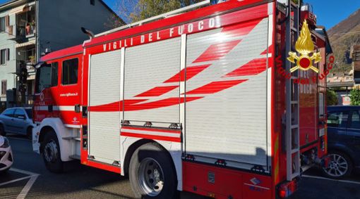Incendio nello scantinato di un condominio in via san Francesco