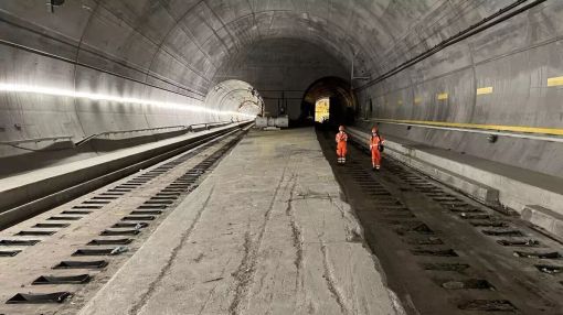 Galleria Gottardo, i treni circoleranno a pieno regime solo tra un anno