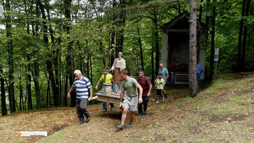 La processione a Sal Lorenzo al Pozzo dello scorso anno