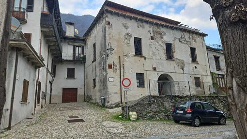 Vogogna, al via il cantiere per il restauro della Casa del Teatro