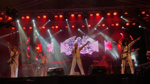 Sabato L’Urban si trasforma in Wembley con ‘The Queen Tribute’