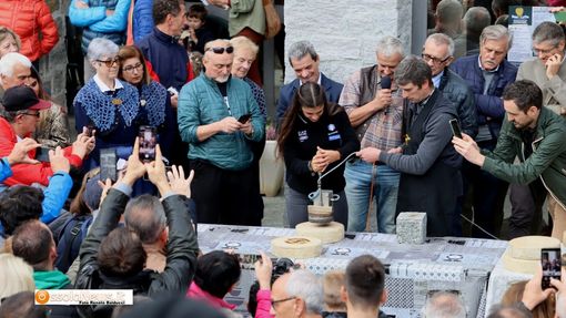 Biancolatte, Alessia Crippa madrina della marchiatura del Bettelmatt