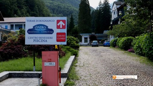 Piscine e centro benesse delle Terme di Bognanco chiuse in piena estate