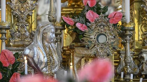 Bannio, le famiglie celebrano il rinnovo del voto alla Madonna della Neve