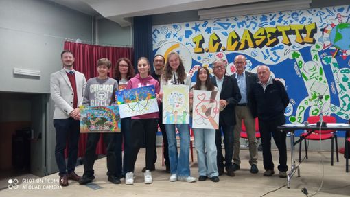 Quattro studenti della “Casetti” vincono il concorso Lions “Un poster per la pace 2025”