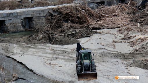 Ripulita la briglia dell'Ovesca alla Pianasca Ripulita la briglia dell'Ovesca alla Pianasca